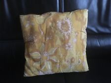 Sofakissen, Autokissen, Dekokissen, 70iger Jahre, ockergelb gemustert, Vintage