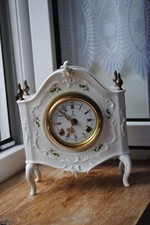 AK Kaiser Porzellan Uhr Tischuhr Schlagwerk voll Funktionfähig Gelbe Rosen