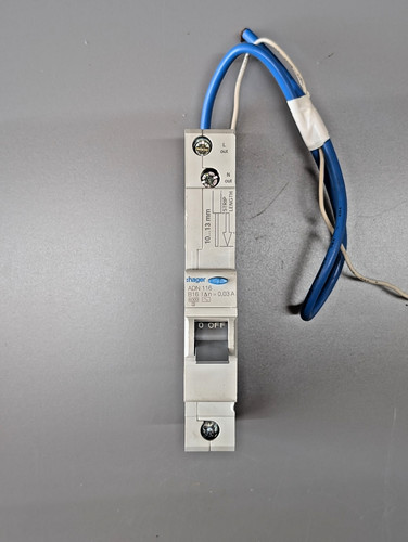 Hager adn116 amp curve - curve, b