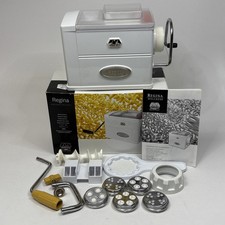 HANDNUDELMASCHINE KÖNIGIN