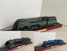 Drei Standmodelle legendärer