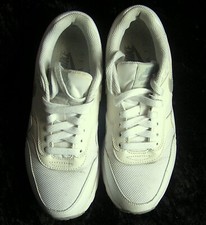 Damen/Mädchen Sneaker von Nike, Air Max 1 Ultra Essentials, Größe 6.5