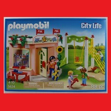 Playmobil 5634 City Life Kindergarten Kita Schule Vorschule mit Spielplatz NEU