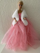 Barbie Puppen Ballkleid