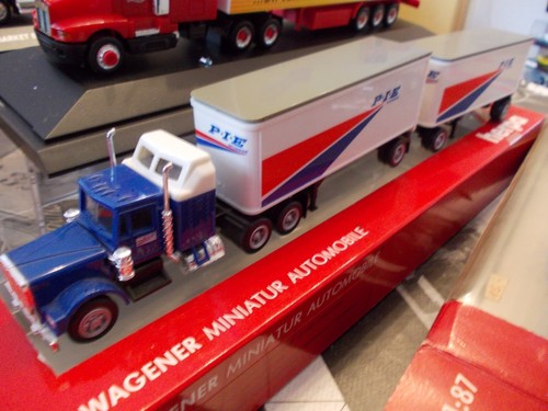 Kenworth roadtrain e - p.i.e., "