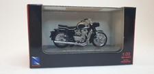 NEW RAY 1:32 - MV Agusta 600 4