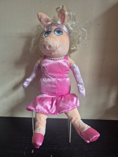 Miss piggy disney store - miss,