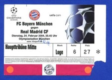 2003/04 --- FC Bayern München