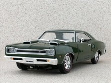 DODGE Super Bee - 1969 - darkgreenmetallic - ERTL 1:18