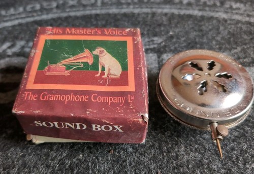 His masters voice - his, soundbox
