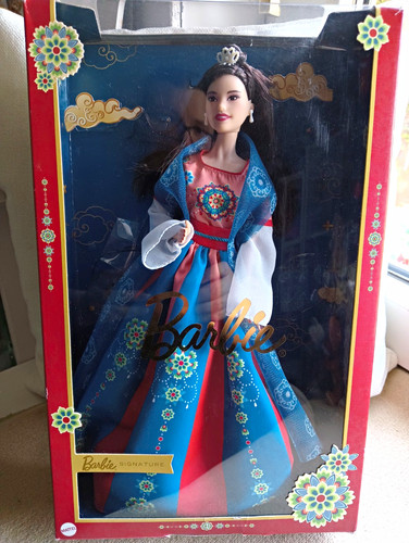 Mattel barbie signature - barbie, lunar