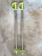 Kinder Skistöcke in der