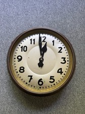 33cm. Industrielle Uhr