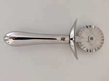 WMF Teigrad/Teigschneider, Edelstahl, ca. 19x8cm Raddurchm. 5,6 cm, gut gebr.