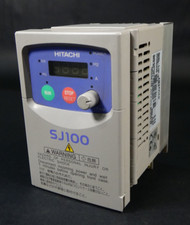 HITACHI SJ100-004NFE Frequenzumrichter 0,4kW |Inp.:50/60Hz |200-240V |1 Ph |5,8A