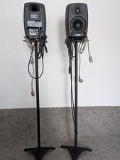2 x Genelec 8030 APM - Aktiv Nahfeldmonitore - 2 x  Ständer - 2 x XLR Kabel 5 m