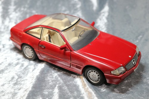 Revell mercedes sl - 1:18, r129