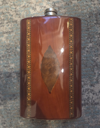 Flachmann aus holz hochglanz - flachmann,