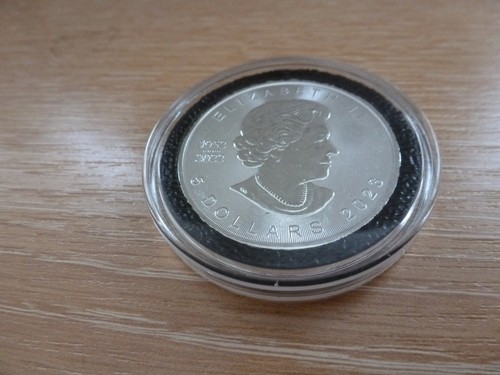 Dollar 2023 kanada - 5,