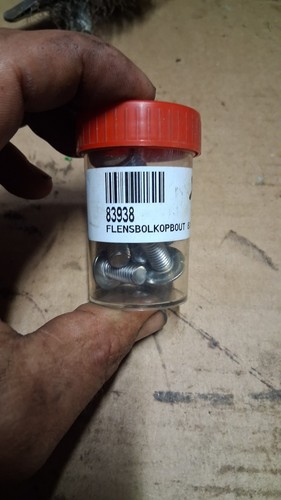 Rundkopfschraube m8x16 - 11, x