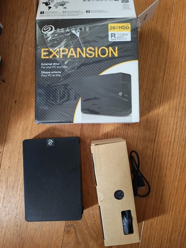26tb seagate expansion desktop - seagate,