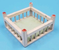 Laufstall Holz 30 er J. weiß