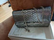 guess geldbörse/tasche mit