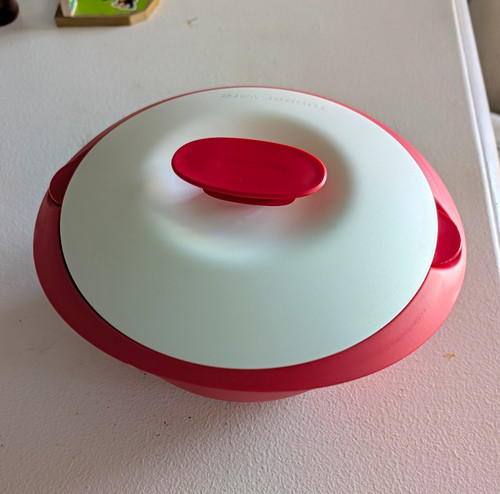 Tupperware tortilla keeper - tupperware,