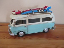 schönes Blech-Auto, Bulli