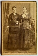 orig. CDV Foto Fotografie Bild alt Mode um 1880 Damen Pommern Hohensalza