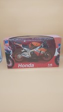 2009 HONDA CBR1000RR "REPSOL" 1/6 DIECAST  MOTORCYCLE MODEL BY NEW RAY 49073