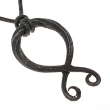 Trollkreuze Amulett tordiert -