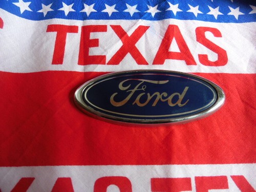 Ford pflaume emblem car - pflaume,