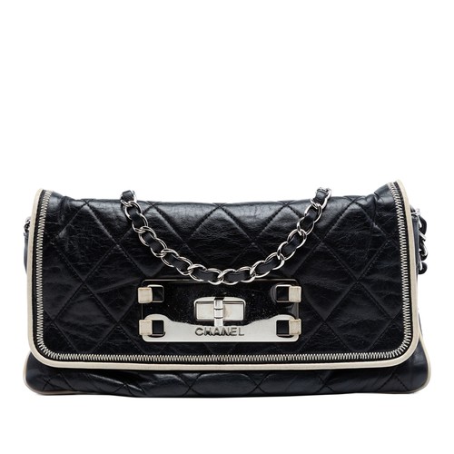Chanel quilted lambskin - quilted,