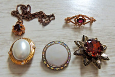 Alte große Broschen und Kette um 1970/80-Modeschmuck von Oma