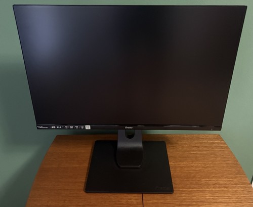 Iiyama lcd monitor - 22.5“,