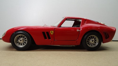 Bburago ferrari gto 250 - 1:18,