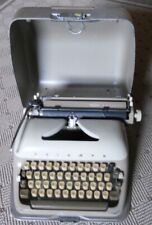 Alte Triumph Reise Schreibmaschine mit Koffer - Rarität