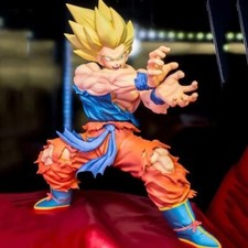Son Goku Super Saiyajin PVC