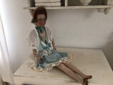 Alte  Boudoir Puppe Sofa Doll
