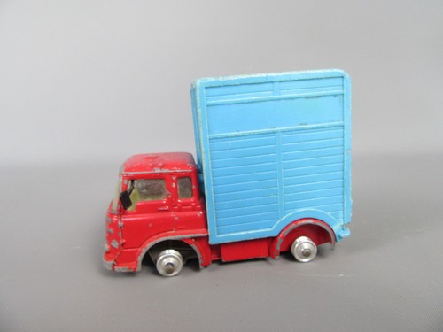 C497 vintage 1970 corgi - c497,