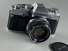 Olympus OM 30 analoge Spiegelreflexkamera mit F.Zuiko 1,8/50mm