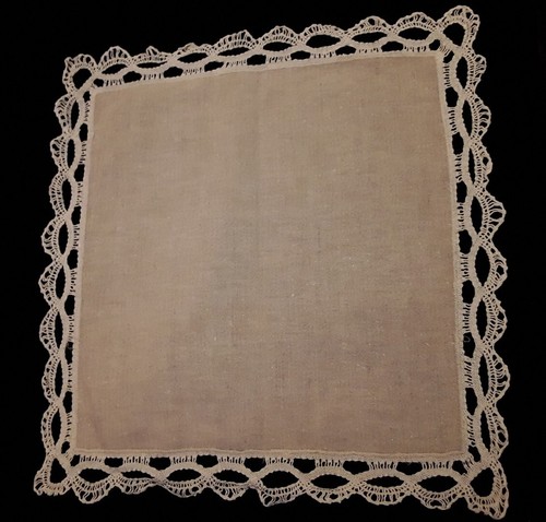 Zierdeckchen mit spitze - mit,