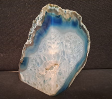 Blau gefärbter Achat, deko