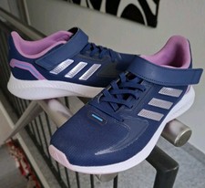 🌼  Adidas Sneakers