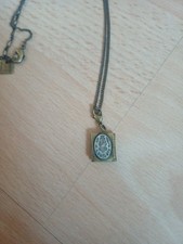 Konplott Kette, Medaillon