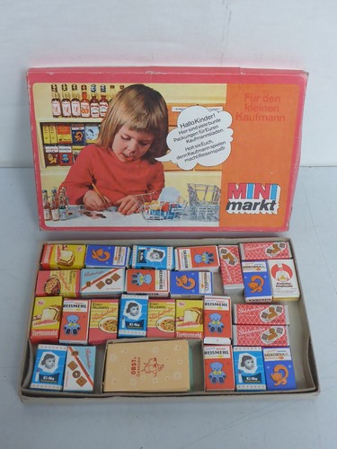 Altes spielzeug kinderspiel - altes,