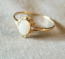 Neu 2 kt Ovalschliff Opal