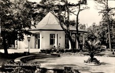 Ak Ostseebad Kühlungsborn, Ostseebad  Lesehallen, Gartenbereich,... - 4686007