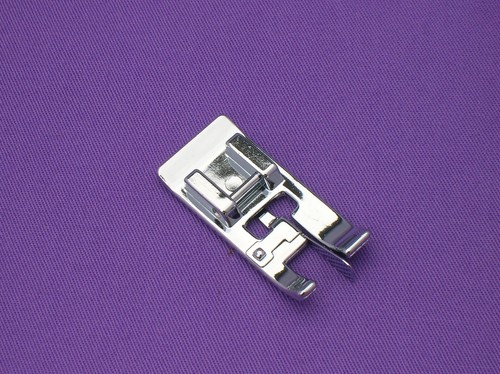 Overcasting overlocking fuss - /,